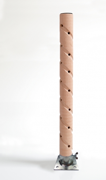 Dřevěn&yacute; ps&iacute; piso&aacute;r &ndash; &scaron;roubovit&eacute; dr&aacute;žkov&aacute;n&iacute; &ndash; 60 cm